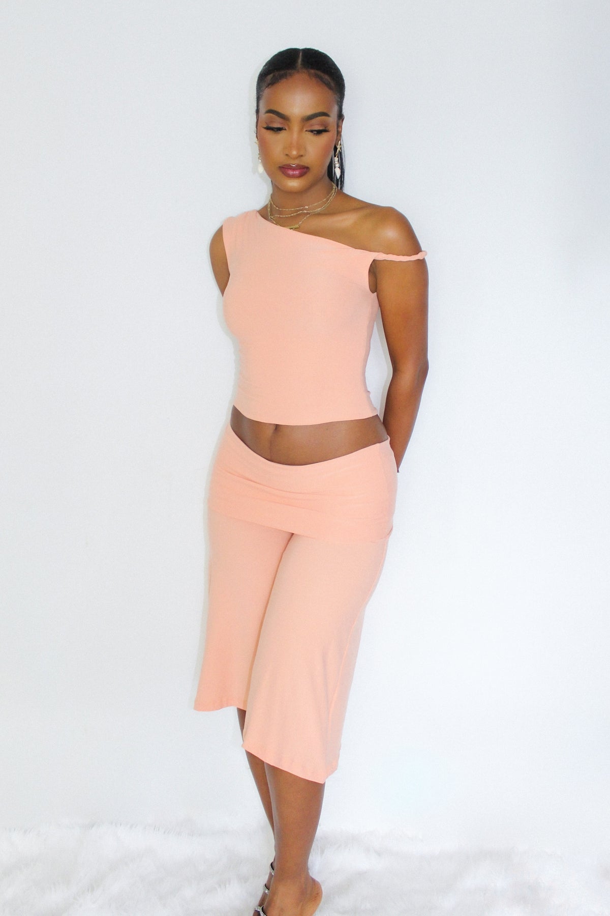 Medellin Capri Set